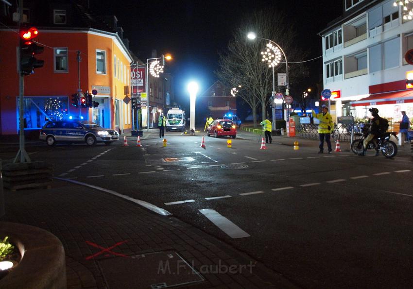 VU Rad gegen PKW Koeln Rath Roesratherstr Eilerstr P10.JPG